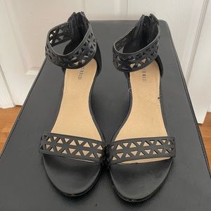 TORRID black geometric wedge heel